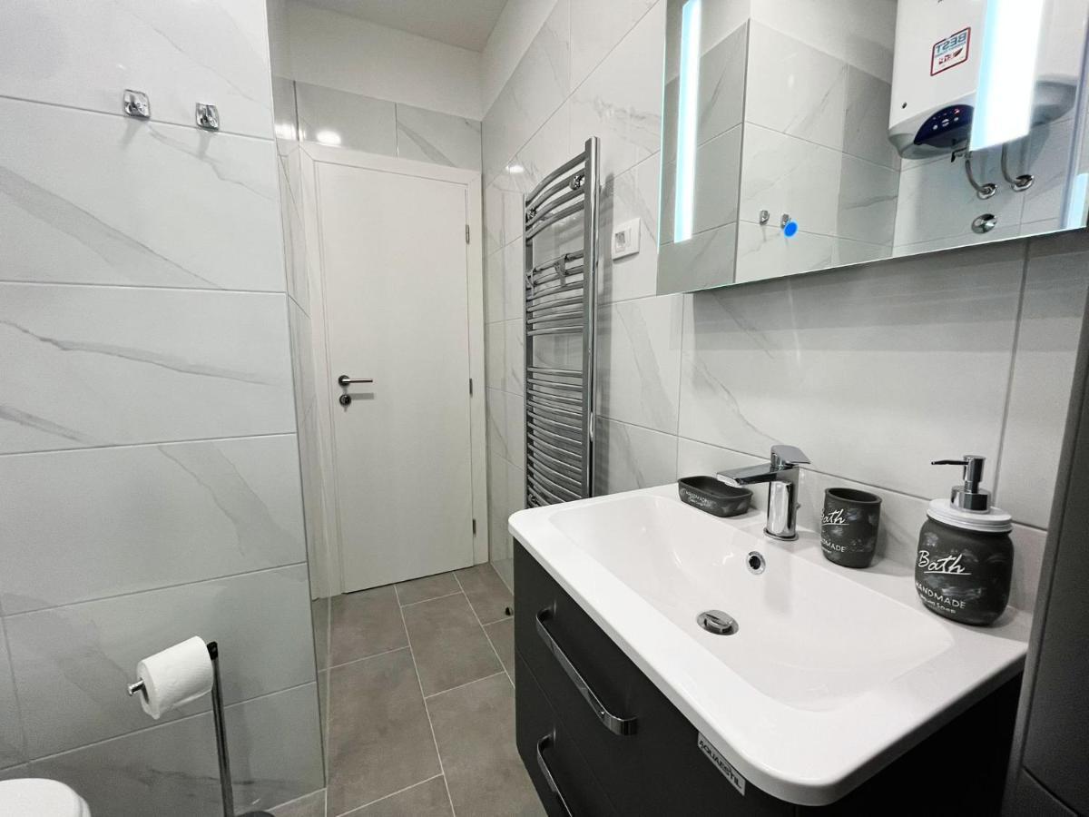 Apartments T&T Trogir Exteriör bild